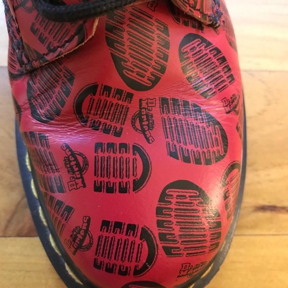 Dr Martens - Made in England – Red DM footprint & logo - 8 hole leather boots - Picture 10 of 15